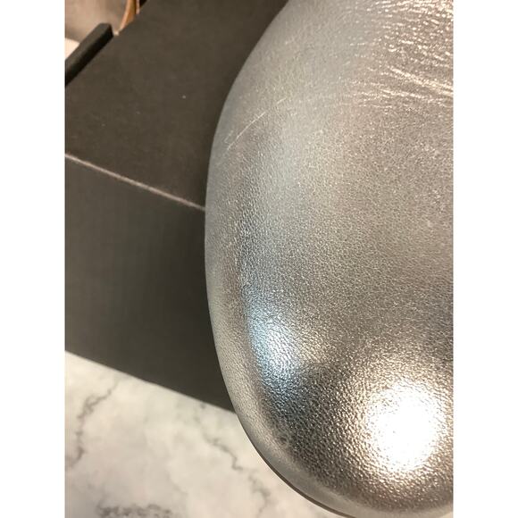 Vionic Womens 7.5W Silver Leather Willa II Slip On Loafers Comfort Casual LB7-24 - Picture 4 of 12